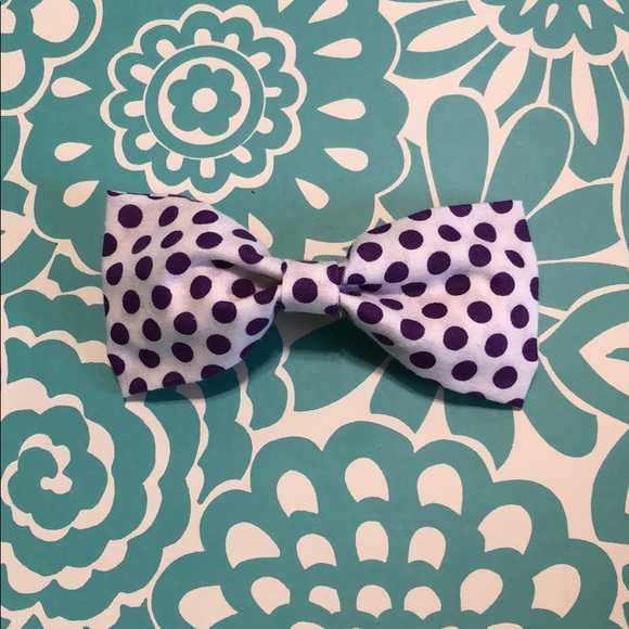 White and purple polka dot bow - Picture 1 of 1